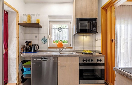 Kaiserslautern Apartamento | Apartamento 'Horn' con terraza compartida, jardín compartido y Wi-Fi