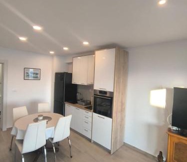 Bratus Apartamento | Apartment Hortenzija