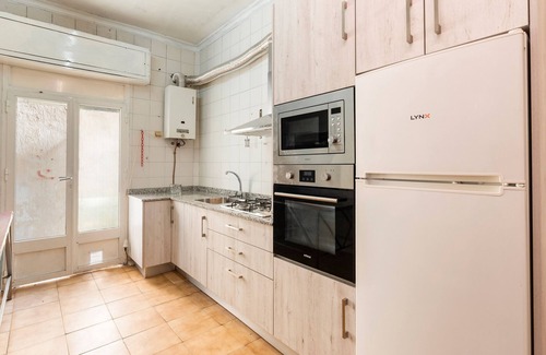Lorca Apartamento | Apartamento 'Hostal Venta' con vistas a la montaña, piscina compartida y Wi-Fi