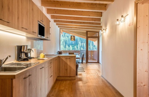 Santa Cristina Val Gardena Apartamento | Apartamento 'Hotel Residence Gardena Saslong' con vistas a la montaña, jardín y Wi-Fi