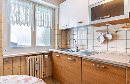 Folgaria Apartamento | Apartamento "House Cuel Milena Folgaria - Yellow" con vistas a la montaña y jardín compartido