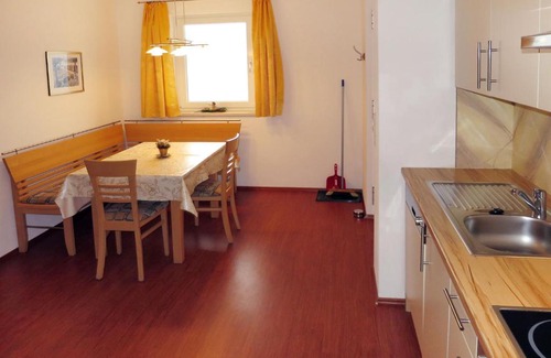 Hainzenberg Apartamento | Apartment Huber-1 by Interhome
