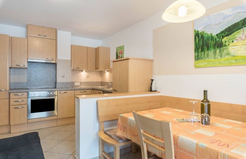 Pennes Apartamento | Apartamento "Huterhof Tatschblick" con vistas a la montaña, balcón y Wi-Fi