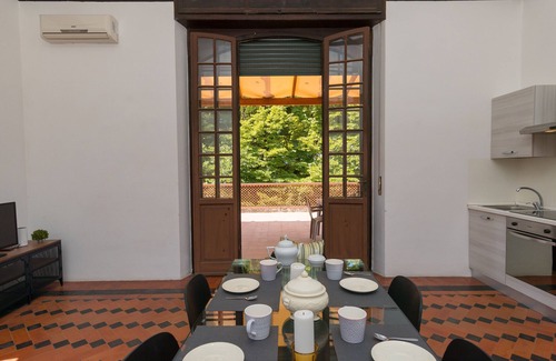 Campiglia Marittima Apartamento | Apartamento 'I Tigli - Pervinca' con piscina compartida, Wi-Fi y aire acondicionado