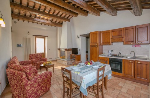 SantʼAngelo in Vado Villa | Apartamento en Sant'Angelo cerca de pueblo