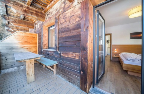 Avelengo Apartamento | Apartamento "Ifinger" cerca de la estación de esquí con vistas al bosque, balcón y jardín compartido