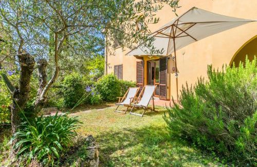 Montescudaio Apartamento | Apartment Il Castello by Interhome