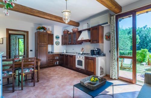 Montescudaio Apartamento | Apartment Il Castello by Interhome