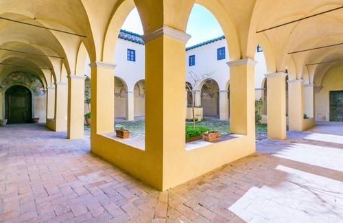 San Casciano in Val di Pesa Apartamento | Apartment Il Convento by Interhome