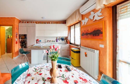Fossacesia Apartamento | Apartamento 'Il Dolce Risveglio' con vistas a las montañas, Wi-Fi y aire acondicionado