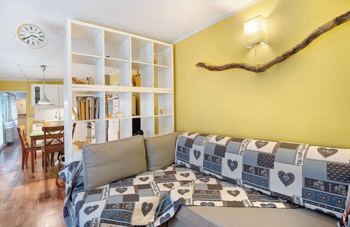 Belgirate Apartamento | Apartamento 'Il Giardino' con vistas al lago, terraza privada y Wi-Fi
