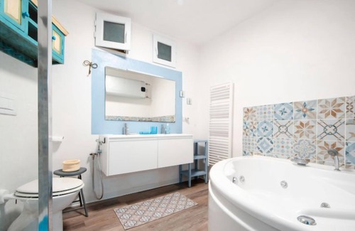 Finale Ligure Apartamento | Apartment Il Viaggiatore in Finale Ligure - 3 persons, 1 bedrooms