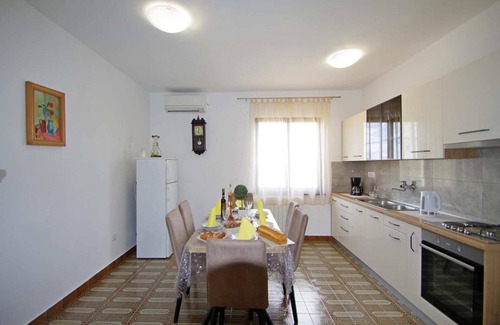 Sajini Apartamento | Tranquilo Apartamento en Sajini con vistas al jardín