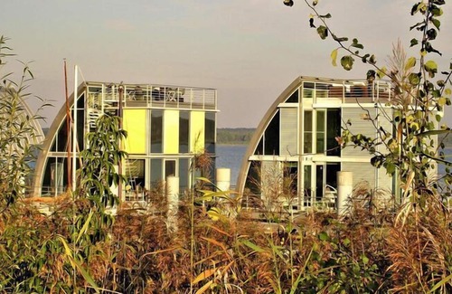 Geierswalde Apartamento | Apartamento en una casa flotante ubicado en el lago Geierswalder See