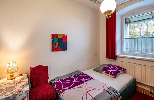 Nussdorf am Inn Casa | Apartment In A Hotel 'Nußdorfer Hof - Apartment 9' with Mountain View and Wi-Fi