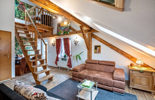Nussdorf am Inn Casa | Apartment In A Hotel 'Nußdorfer Hof - Apartment 15' with Mountain View, Balcony and Wi-Fi