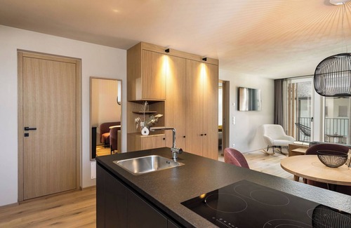 Sesto Apartamento | Apartment In A Hotel 'Apartment Harmony' with Sea View, Shared Garden and Wi-Fi