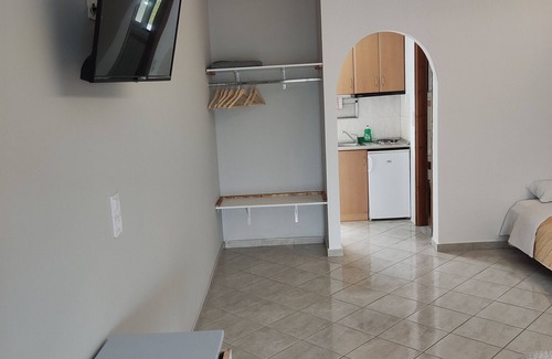Parga Apartamento | Apartamento En Un Hotel 'Ermioniroom 1' Con Vistas Al Mar, Wi-Fi Y Aire Acondicionado