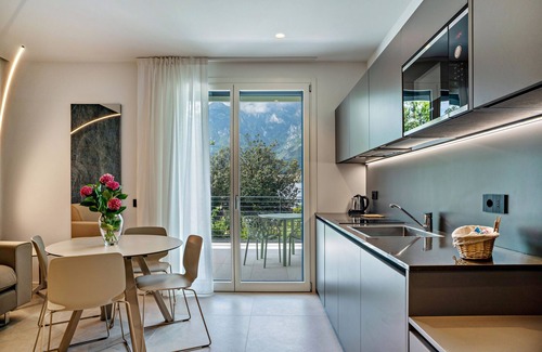 Ravina Apartamento | Apartment In A Hotel 'Midum Garden Sud' with Mountain View, Wi-Fi and Air Conditioning