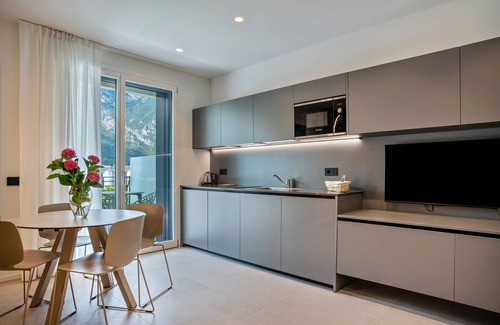 Ravina Apartamento | Apartment In A Hotel 'Midum Garden Sud' with Mountain View, Wi-Fi and Air Conditioning