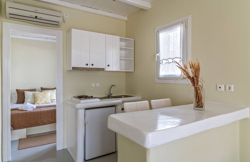 Kionia Apartamento | 'Ninemia Suites Tinos Grand 105' Con Piscina Compartida, Wi-Fi Y Aire Acondicionado