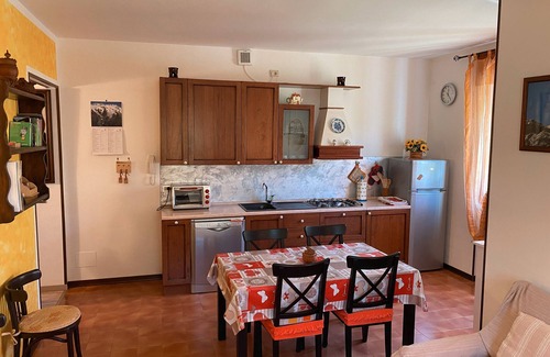Pila Apartamento | Apartamento en villa cerca de Aosta en el centro del valle. Wifi-Libre