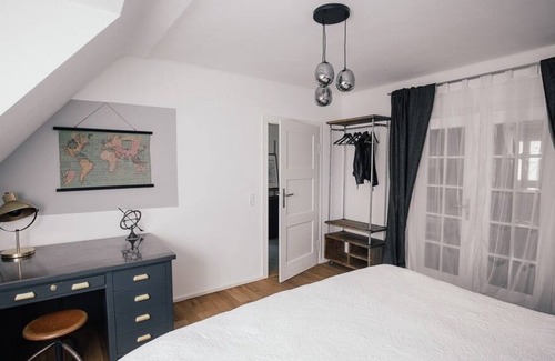 Feudenheim Apartamento | Apartment in a quiet location, central to the city center, with upscale furnishings