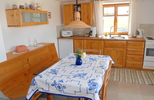 Maierhofen Apartamento | Apartamento en una sola finca con vistas a prados, bosques y naturaleza.