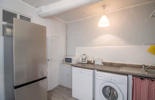 Olmeto Apartamento | Apartamento en casa típica con vistas al mar y Wi-Fi