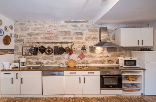 Altenbeken Casa | Apartamento en una zona boscosa en el lago Faak
