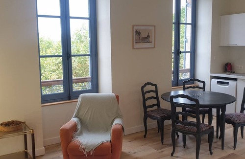 Hautefort Apartamento | Apartment in an 18th century building in the heart of the village of Hautefort.