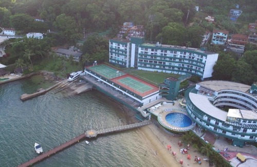 Angra dos Reis Apartamento | Piso en Angra dos Reis, frente al mar con toda la estructura para su descanso