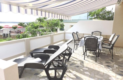Barbat na Rabu Apartamento | Apartamento en Barbat con Seaview, Acondicionador, WIFI, Lavadora (4956-1)