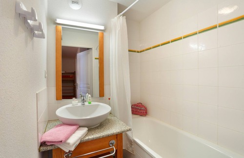 Ax-les-Thermes Apartamento | Apartamento en Bonascre con vistas a montañas