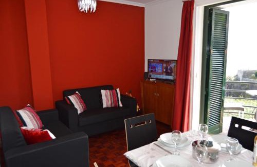 Camara de Lobos Apartamento | Apartment in Câmara de Lobos