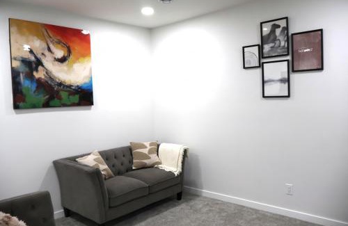 Northwest Calgary Apartamento | Apartment In Calgary Near Airport