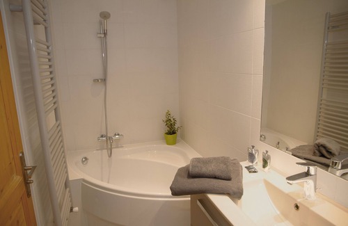 Le Fornet Casa | Apartment in Traditional Chalet les Verdaches in Fornet Val d'isère