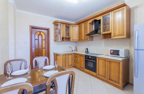 Pozniaky Apartamento | Apartment in Complex Korona on Knyazhyi Zaton 21