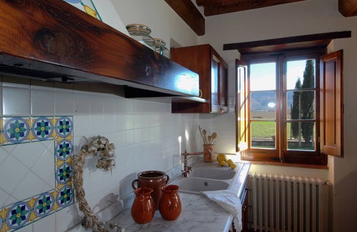 Montalla Villa | Apartamento en Cortona con Piscina y Vistas