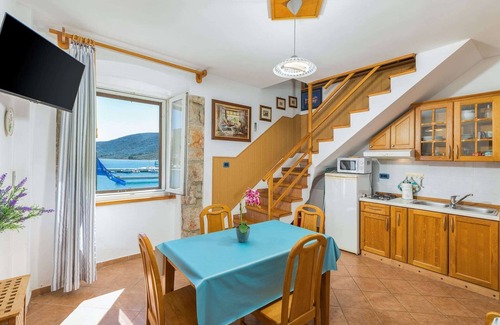Cres Apartamento | Apartamento en Cres con vistas al mar