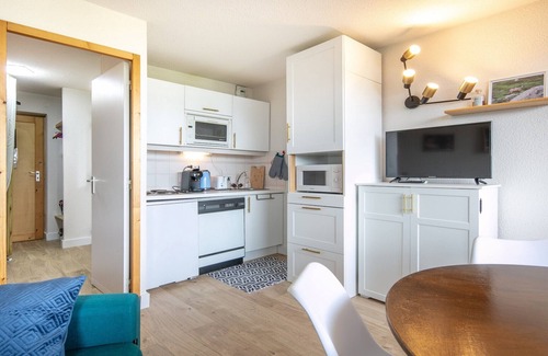 Doucy-Combelouviere Apartamento | Apartamento en Doucy con Vistas a Montañas