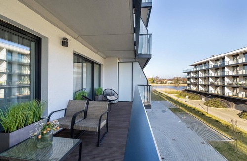 Dziwnow Apartamento | Apartment in Dziwnow by River and Beach