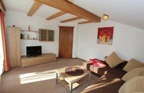 Fuegenberg Apartamento | Apartment in Fügen near Ski Slopes
