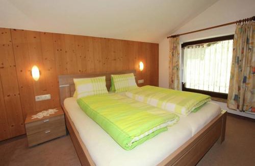Fuegenberg Apartamento | Apartment in Fügen near Ski Slopes