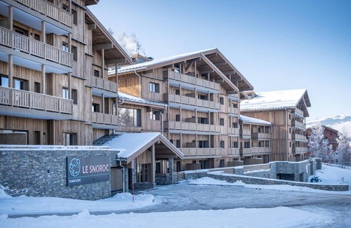 Montalbert Apartamento | Apartment in Fornelet with Ski-In/Ski-Out Access