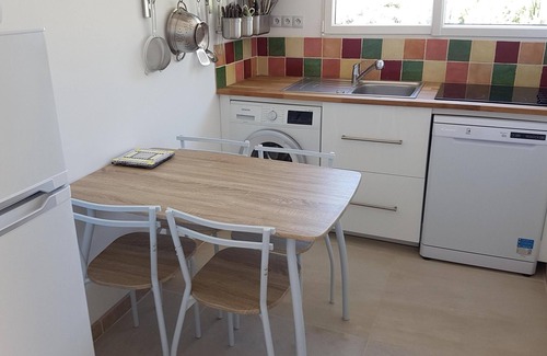 Beaumes-de-Venise Apartamento | Apartamento en medio de olivos, muy linda vista