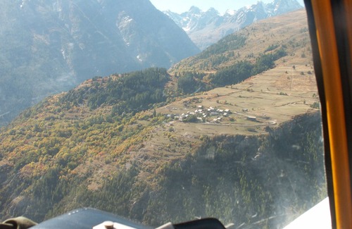 Vallouise-Pelvoux Apartamento | Apartment in mountain village 1600 m. In Vallouise.