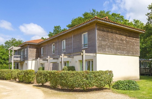 Aureilhan Apartamento | Apartamento en Francia con Vista al Lago