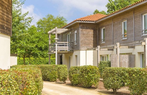 Aureilhan Apartamento | Apartamento en Francia con Vista al Lago