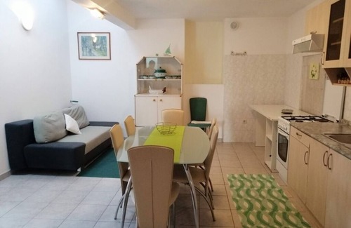 Funtana Apartamento | Apartamento en Funtana con Terraza, Acondicionador, WIFI, Lavadora (4982-6)